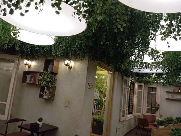 Loa cho quán Mây Coffee, quận Cầu GiấyHà Nội, loa được thiết kế riêng cho quán, bật lớn không tạp âm, miễn phí công lắp đặt, bảo hành dài hạn 5 năm