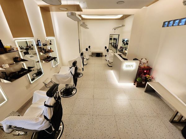 Loa quán cắt tóc hair salon cho The New Guy, Hóc Môn, amply 4 kênh 800w, bluetooth 5.0, loa VAT28-28w, loa được thiết kế riêng cho quán, bật lớn không tạp âm, miễn phí công lắp đặt, bảo hành dài hạn 5 năm