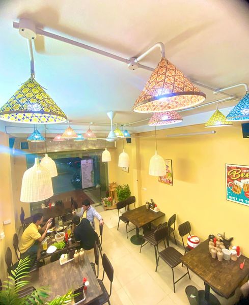 Loa cho nhà hàng Olala Lẩu Gà Lá É, Amply 4 - 6 vùng âm lượng, loa được thiết kế riêng cho quán, bật lớn không tạp âm, miễn phí công lắp đặt, bảo hành dài hạn 5 năm.