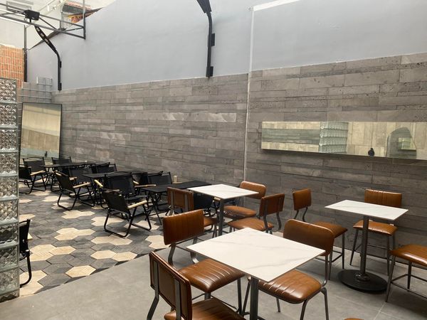 Loa cho quán cafe Glee Tea Bàu Hàm, Amply 4 - 6 vùng âm lượng, loa được thiết kế riêng cho quán, bật lớn không tạp âm, miễn phí công lắp đặt, bảo hành dài hạn 5 năm.