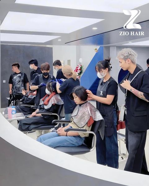 Loa âm trần cho ZIO HAIR Nguyễn Hy Quang, Q. Đống Đa, loa được thiết kế riêng cho quán, bật lớn không tạp âm, miễn phí công lắp đặt, bảo hành dài hạn 5 năm