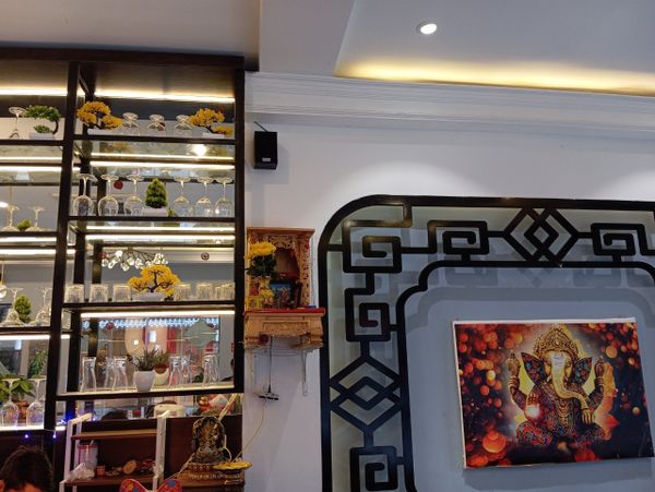 Loa Goldosund cho nhà hàng Ấn Độ Gujarat, Q. Hoàn Kiếm, Hà Nội, amply 2 kênh 380w, bluetooth 5.0, loa 13w, loa được thiết kế riêng cho quán, bật lớn không tạp âm, miễn phí công lắp đặt, bảo hành dài hạn 5 năm