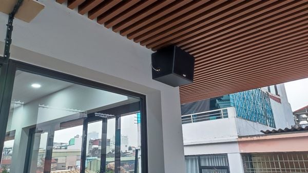 Loa Goldsoun cho JSC Investment XDCT 1 - CIENCO 1, Đống Đa, Hà Nội, amply 2 vùng 1200w, bluetooth 5.0, loa V130 - 130w, loa được thiết kế riêng cho quán, bật lớn không tạp âm, miễn phí công lắp đặt, bảo hành dài hạn 5 năm