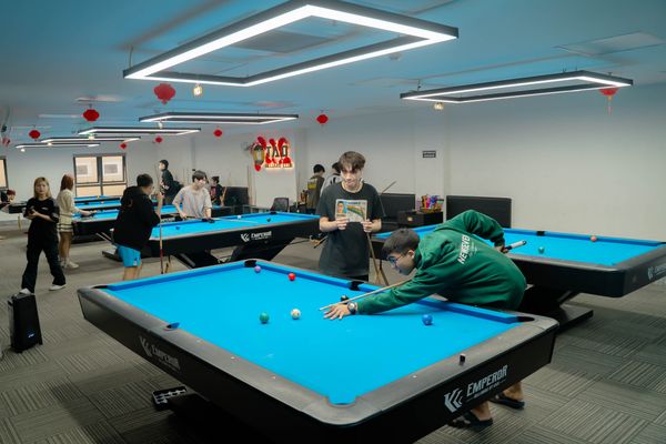 Loa cho phòng chơi bi-a Táo Billiard, Hai Bà Trưng, Hà Nội, Amply 4 - 6 vùng âm lượng, loa vệ tinh thùng gỗ, miễn phí vận chuyển lắp đặt, bảo hành dài hạn 5 năm.