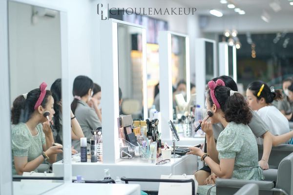 Loa cho ChouLe Makeup Gò Vấp, loa được thiết kế riêng cho quán, bật lớn không tạp âm, miễn phí công lắp đặt, bảo hành dài hạn 5 năm