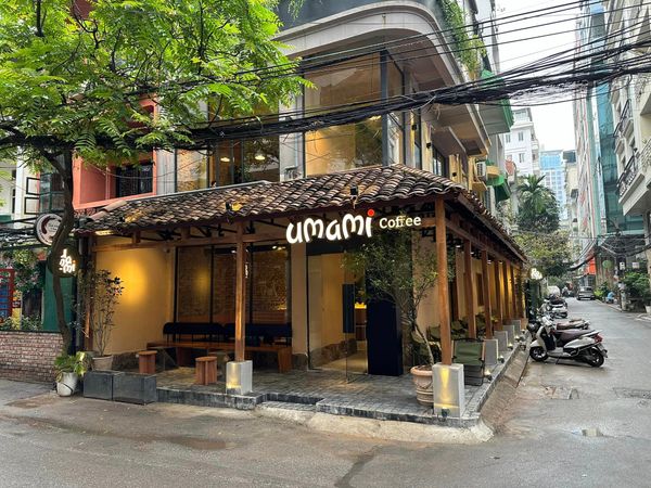 Loa cho quán Umami Coffee, Amply 4 - 6 vùng âm lượng, loa được thiết kế riêng cho quán, bật lớn không tạp âm, miễn phí công lắp đặt, bảo hành dài hạn 5 năm.