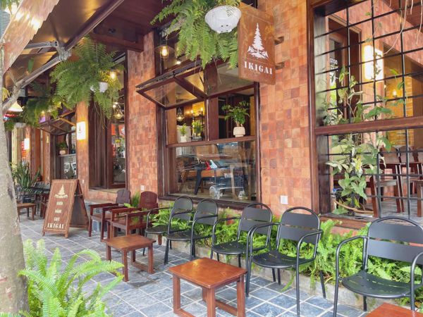 Loa Goldsound cho quán IKIGAI Garden Cafe, Cầu Giấy, Hà Nội, Amply 2 vùng 1200w, Bluetooth 5.0, Loa V130-130w, Amply 2 vùng âm lượng, loa được thiết kế riêng cho quán, bật lớn không tạp âm, miễn phí công lắp đặt, bảo hành dài hạn 5 năm.