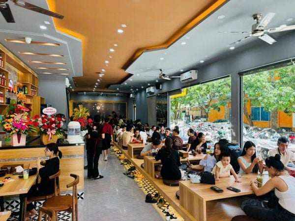 Loa thông báo, phát nhạc nền tự động Goldsound cho Mì Cay SEOUL Huế - Xuân Phú, loa được thiết kế riêng cho quán, bật lớn không tạp âm, miễn phí công lắp đặt, bảo hành dài hạn 5 năm