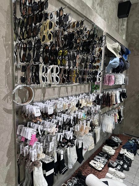 Loa Goldsound cho SamSam Shoes, Biên Hoà, T. Đồng Nai, amply 2 kênh 380w, bluetooth 5.0, 4 loa V40C-40w, loa được thiết kế riêng cho quán, bật lớn không tạp âm, miễn phí công lắp đặt, bảo hành dài hạn 5 năm