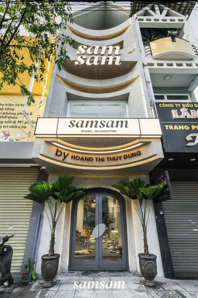 Loa Goldsound cho SamSam Shoes, Biên Hoà, T. Đồng Nai, amply 2 kênh 380w, bluetooth 5.0, 4 loa V40C-40w, loa được thiết kế riêng cho quán, bật lớn không tạp âm, miễn phí công lắp đặt, bảo hành dài hạn 5 năm