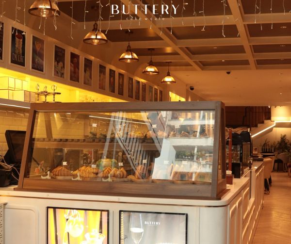 Loa Goldsound cho Buttery Cake & Cafe, Quận 1, TP HCM, loa V40C-40w, loa được thiết kế riêng cho quán, bật lớn không tạp âm, miễn phí công lắp đặt, bảo hành dài hạn 5 năm