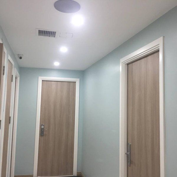 Loa cho Solei Coffee & Spa, Phố Hoàng Cầu, Amply 4 - 6 vùng âm lượng, loa được thiết kế riêng cho quán, bật lớn không tạp âm, miễn phí công lắp đặt, bảo hành dài hạn 5 năm.