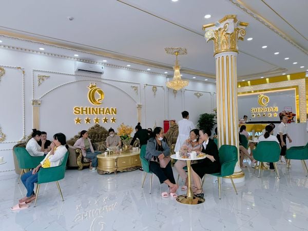 Loa Goldsound cho Viện Thẩm Mỹ Shinhan - Bình Phước, amply 2 kênh 380w, bluetooth 5.0, loa 13w, loa được thiết kế riêng cho quán, bật lớn không tạp âm, miễn phí công lắp đặt, bảo hành dài hạn 5 năm