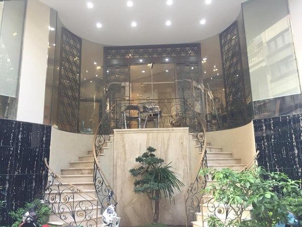 Loa cho Solei Coffee & Spa, Phố Hoàng Cầu, Amply 4 - 6 vùng âm lượng, loa được thiết kế riêng cho quán, bật lớn không tạp âm, miễn phí công lắp đặt, bảo hành dài hạn 5 năm.