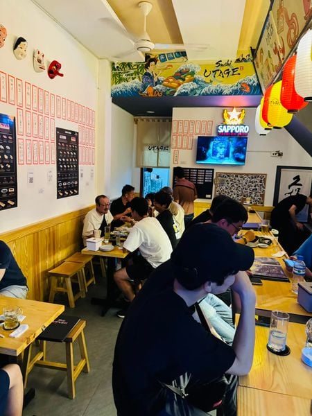 Loa Goldsound cho nhà hàng IZAKAYA UTAGE, TP HCM, amply 2 kênh 380w, bluetooth 5.0, loa 13w, loa được thiết kế riêng cho quán, bật lớn không tạp âm, miễn phí công lắp đặt, bảo hành dài hạn 5 năm