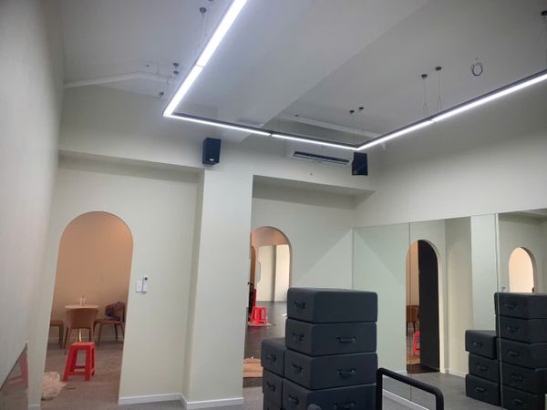Loa Goldsound FourT Pilates Academy Chung cư Sky Center, TP HCM, amply 2 kênh 380w, bluetooth 5.0, loa V40C - 40w, loa được thiết kế riêng cho quán, bật lớn không tạp âm, miễn phí công lắp đặt, bảo hành dài hạn 5 năm