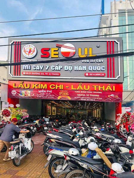 Loa Goldsound cho nhà hàng Mì Cay SEOUL Vị Thanh, Hậu Giang, loa được thiết kế riêng cho quán, bật lớn không tạp âm, miễn phí công lắp đặt, bảo hành dài hạn 5 năm