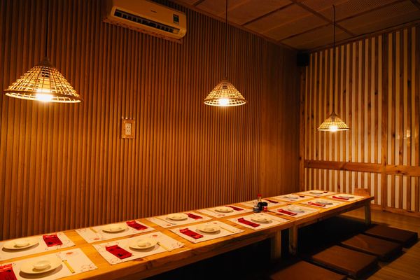 Loa Goldsound cho nhà hàng Hokkaido Sushi My Tho, loa được thiết kế riêng cho quán, bật lớn không tạp âm, miễn phí công lắp đặt, bảo hành dài hạn 5 năm