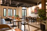 Loa Goldsound cho SCM Steak Restaurant, Hà Nội, amply 2 kênh 380w, bluetooth 5.0, loa V40C - 40w, loa được thiết kế riêng cho quán, bật lớn không tạp âm, miễn phí công lắp đặt, bảo hành dài hạn 5 năm
