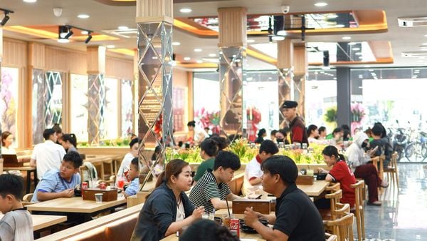 Loa Goldsound cho nhà hàng Mì Cay SEOUL Lê Thị Hà, Hóc Môn, amply 2 kênh 380w, bluetooth 5.0, loa âm trần VAT28 - 28w, loa được thiết kế riêng cho quán, bật lớn không tạp âm, miễn phí công lắp đặt, bảo hành dài hạn 5 năm