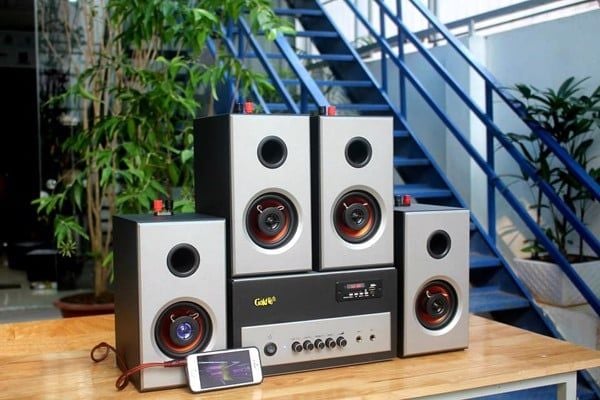 Loa treo tường Gold4Cafe: 01 amly A400 + 04 loa treo tường V26