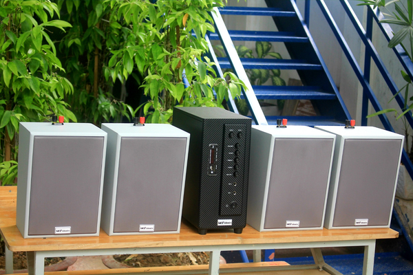 THANH LÝ Dàn âm thanh quán [Amply 380w + 4 loa treo tường 70w Goldsound] - BH 6 tháng