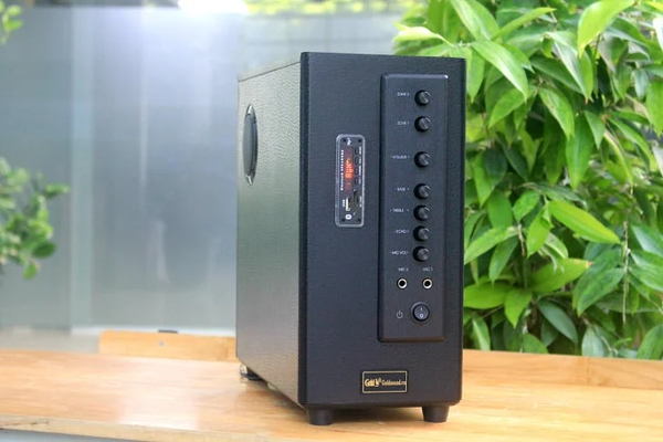 HÀNG TRƯNG BÀY: Amply 900w Goldsound (2 phân vùng đầu ra, 900w, đủ kết nối Bluetooth, RCA, AV, USB) - BH 6 tháng