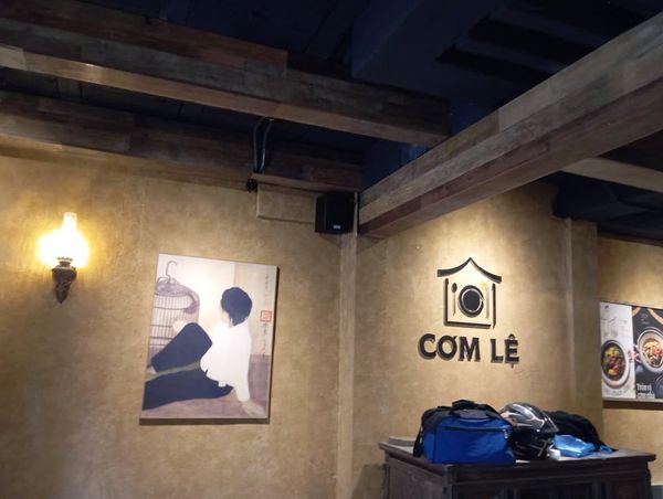 Loa Goldsound cho nhà hàng Cơm Lệ, loa được thiết kế riêng cho quán, bật lớn không tạp âm, miễn phí công lắp đặt, bảo hành dài hạn 5 năm