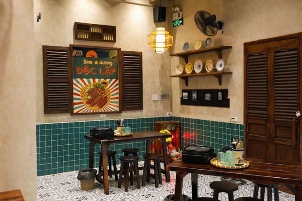 Loa Goldsound cho Tiệm nướng Độc Lập, TP HCM, loa được thiết kế riêng cho quán, bật lớn không tạp âm, miễn phí công lắp đặt, bảo hành dài hạn 5 năm