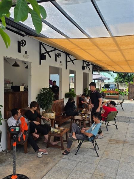 Loa Goldsound cho THONG DONG Coffee & Tea, amply 2 kênh 380w, bluetooth 5.0, loa 13w, loa được thiết kế riêng cho quán, bật lớn không tạp âm, miễn phí công lắp đặt, bảo hành dài hạn 5 năm