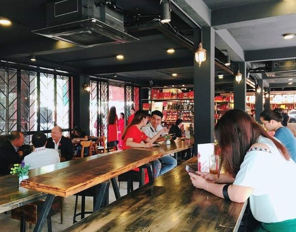 Loa cho King Coffee, Lê Lợi, tp Vũng Tàu, Amply 4 - 6 vùng âm lượng, loa được thiết kế riêng cho quán, bật lớn không tạp âm, miễn phí công lắp đặt, bảo hành dài hạn 5 năm.