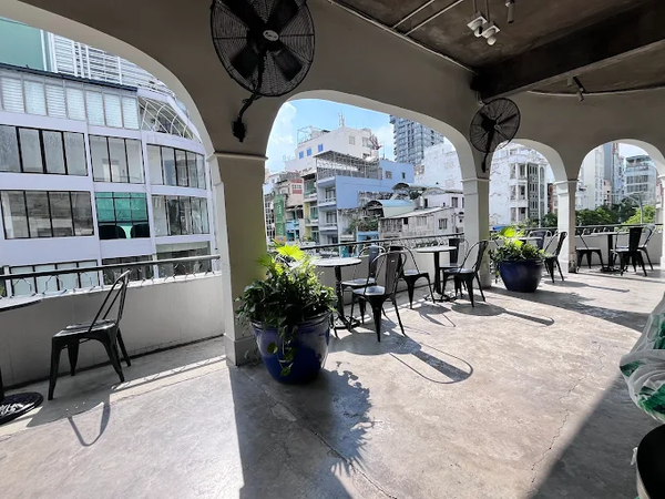 Loa Goldsound cho Kai Coffee - Nguyễn Thái Bình, loa V40C - 40w, loa được thiết kế riêng cho quán, bật lớn không tạp âm, miễn phí công lắp đặt, bảo hành dài hạn 5 năm
