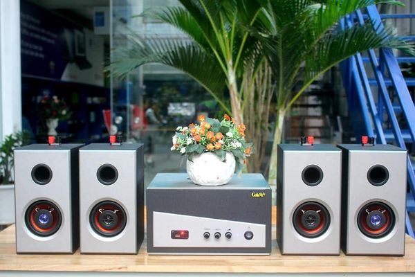 [Từ 40 - 80m2] Dàn loa treo tường Gold4Cafe: 01 âm ly A150 + 04 Loa Vệ tinh V26