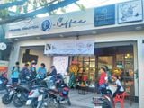 Loa Goldsound âm trần cho Trung Nguyên E-Coffee Kha Vạn Cân, Loa âm trần VAT28-28w thùng gỗ, Amply A384-4K 4 vùng 800w, Amply 4 - 6 vùng âm lượng, loa được thiết kế riêng cho quán, bật lớn không tạp âm, miễn phí công lắp đặt, bảo hành dài hạn 5 năm.