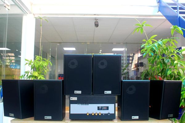 Loa cafe, Loa nhà hàng: Gold4Cafe Lắp Khu Vực Ngoài Trời Cho Quán Cafe, Nhà Hàng, Quán Ăn, Spa, Khu Tập Gym (01 Amply  1100 + 06 Loa  V56)