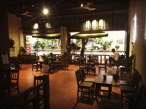 Loa cafe, Loa nhà hàng: Loa Goldsound lắp đặt tại Cafe Duy, 35 Lê Thánh Tông, tp Hạ Long, tỉnh Quảng Ninh