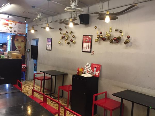 Loa cafe, Loa nhà hàng: Loa Goldsound lắp tại nhà hàng" Sườn Mười", 264 Hoàng Văn Thái, Thanh Xuân, Hà Nội