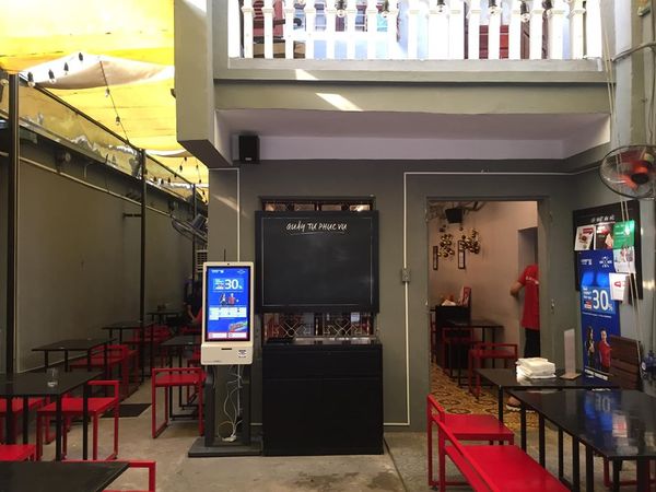 Loa cafe, Loa nhà hàng: Loa Goldsound lắp tại nhà hàng" Sườn Mười", 264 Hoàng Văn Thái, Thanh Xuân, Hà Nội