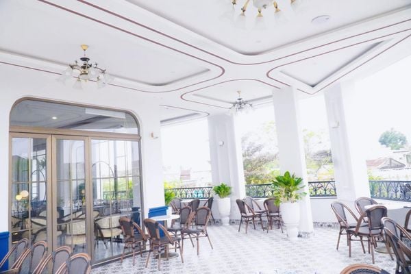 Loa Goldsound cho  quán Tam Kỳ Cafe, Quảng Nam, Amply 4 - 6 vùng âm lượng, loa được thiết kế riêng cho quán, bật lớn không tạp âm, miễn phí công lắp đặt, bảo hành dài hạn 5 năm.