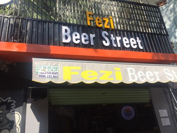 Loa cho Fezi Beer Street, quận 3, Hồ Chí Minh, Amply 4 - 6 vùng âm lượng, loa được thiết kế riêng cho quán, bật lớn không tạp âm, miễn phí công lắp đặt, bảo hành dài hạn 5 năm.