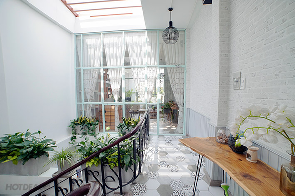 Loa Goldsound cho Oshora Organic Clinic & Spa, loa được thiết kế riêng cho quán, bật lớn không tạp âm, miễn phí công lắp đặt, bảo hành dài hạn 5 năm