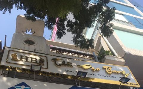 Loa Goldsound cho spa THỦ ĐẠO THANG, Amply 4 - 6 vùng âm lượng, loa được thiết kế riêng cho quán, bật lớn không tạp âm, miễn phí công lắp đặt, bảo hành dài hạn 5 năm.