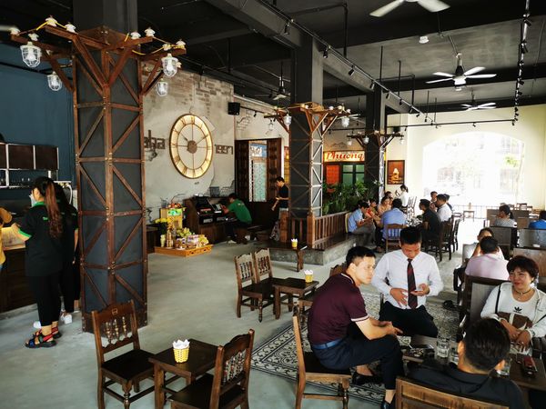 Loa Goldsound cho AHA CAFE Phố Nối, Hưng Yên, Amply 4 - 6 vùng âm lượng, loa được thiết kế riêng cho quán, bật lớn không tạp âm, miễn phí công lắp đặt, bảo hành dài hạn 5 năm.
