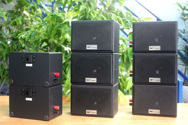 [Diện tích 100m2 + 02 Kênh] Amply A381 + 8 V16C, Amply hai vùng âm lượng, loa được thiết kế riêng cho quán, bật lớn không tạp âm, bảo hành dài hạn 5 năm.