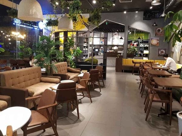 Loa âm trần thông báo, phát nhạc nền tự động: cho Green Bean Cafe, VinCom Plaza,  amply 2 vùng 400w, bluetooth 5.0, loa VAT35 - 35w, loa được thiết kế riêng cho quán, bật lớn không tạp âm, miễn phí công lắp đặt, bảo hành dài hạn 5 năm.