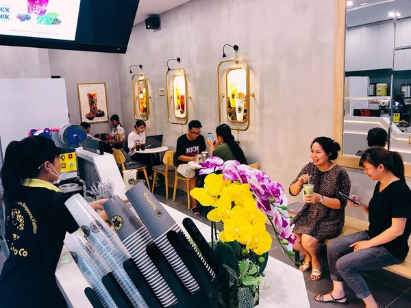 Loa Goldsound cho TOCOTOCO ÂU CƠ, Amply 4 - 6 vùng âm lượng, loa được thiết kế riêng cho quán, bật lớn không tạp âm, miễn phí công lắp đặt, bảo hành dài hạn 5 năm.