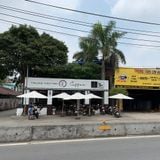 Hệ thống âm thanh cho chuỗi Trung Nguyên E-Coffee - Phan Văn Hớn, Amply 4 - 6 vùng âm lượng, loa được thiết kế riêng cho quán, bật lớn không tạp âm, miễn phí công lắp đặt, bảo hành dài hạn 5 năm.
