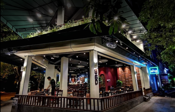 Loa cho Aha Cafe Nguyễn Văn Lộc, Hà Đông, Amply 4 - 6 vùng âm lượng, loa được thiết kế riêng cho quán, bật lớn không tạp âm, miễn phí công lắp đặt, bảo hành dài hạn 5 năm.