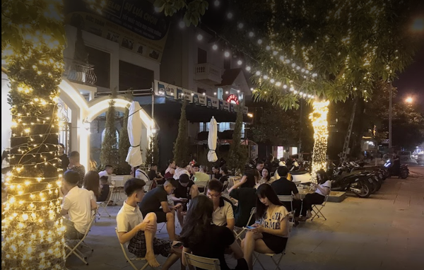 Loa Goldsound lắp cho MARIS COFFEE, Lê Thái Tổ, TP. Bắc Ninh, loa được thiết kế riêng cho quán, bật lớn không tạp âm, miễn phí công lắp đặt, bảo hành dài hạn 5 năm