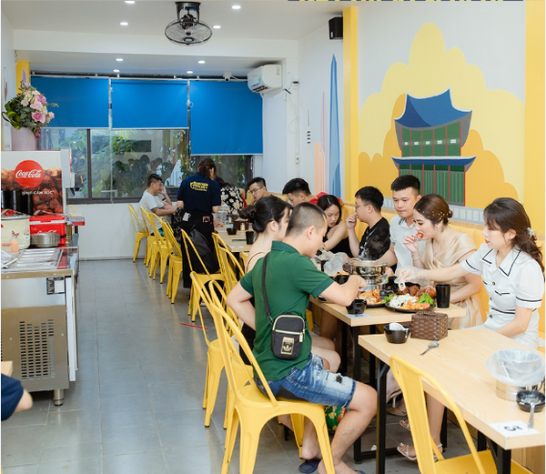 Loa Goldsound cho hệ thống cửa hàng ChickenPlus, Hai Bà Trưng, Hà Nội, Amply 4 - 6 vùng âm lượng, loa được thiết kế riêng cho không gian quán, miễn phí công lắp đặt, bảo hành dài hạn 5 năm.